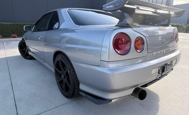 1998 Nissan Skyline JDM car for sale — photo 19 of 25