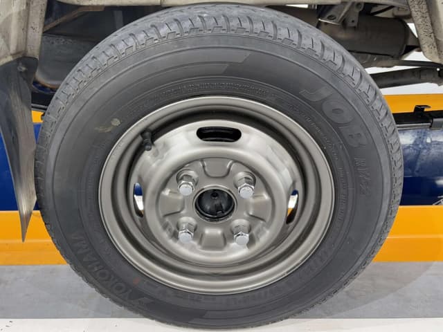 1998 Mitsubishi Minicab JDM car for sale — photo 14 of 22