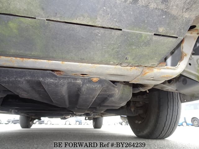 2005 Toyota HiAce JDM car for sale — photo 14 of 25