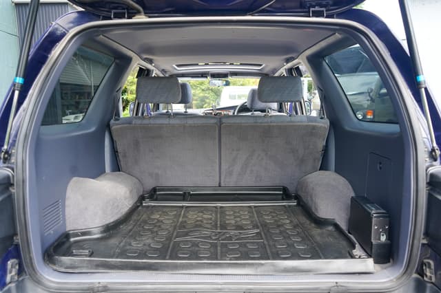 1996 Toyota Hilux Surf JDM car for sale — photo 11 of 20