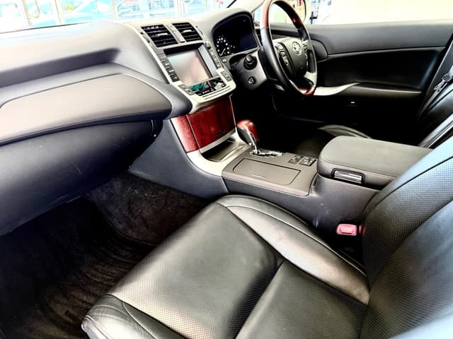 2009 Toyota Crown JDM car for sale — photo 5 of 5