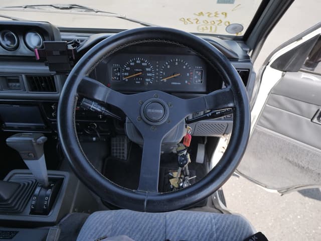 1994 Mitsubishi Delica JDM car for sale — photo 16 of 24