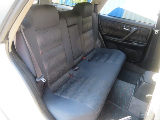 2000 Nissan Stagea JDM car for sale — photo 18 of 25