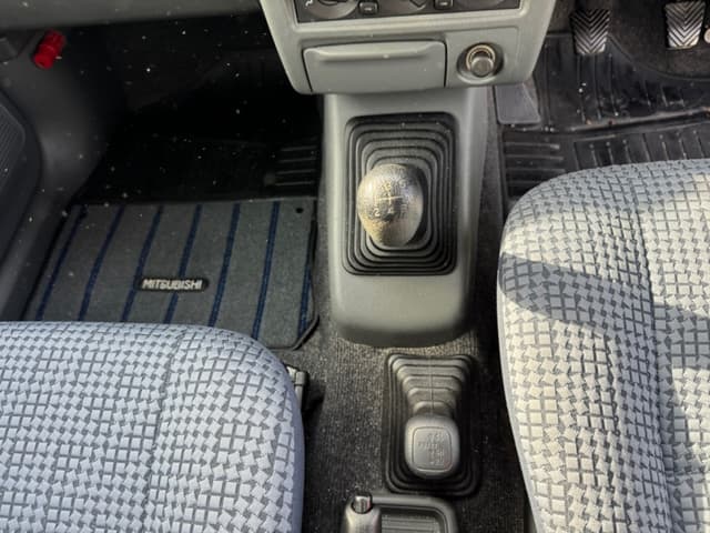2001 Mitsubishi Pajero Mini JDM car for sale — photo 24 of 25