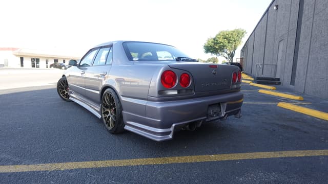 1998 Nissan Skyline JDM car for sale — photo 4 of 12