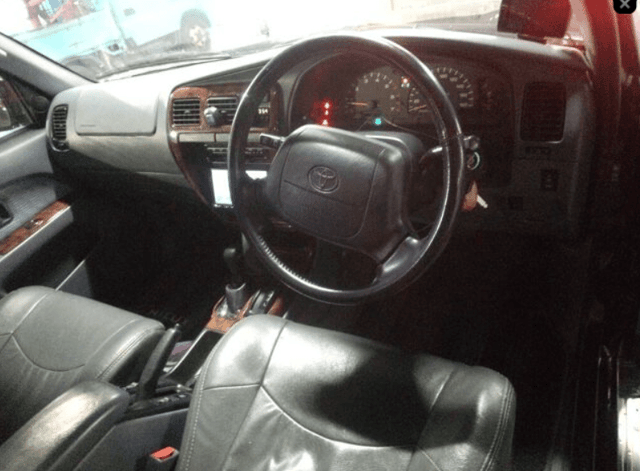 1996 Toyota Hilux Surf JDM car for sale — photo 3 of 8
