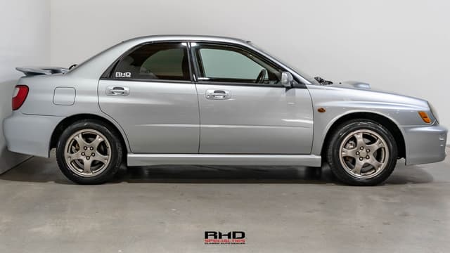 2000 Subaru Impreza JDM car for sale — photo 8 of 25