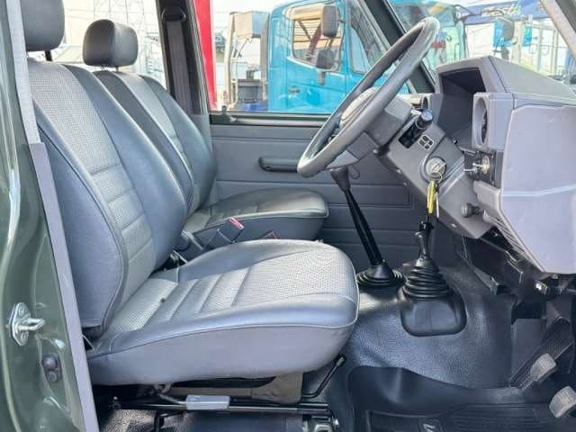 2001 Toyota Land Cruiser JDM car for sale — photo 22 of 25