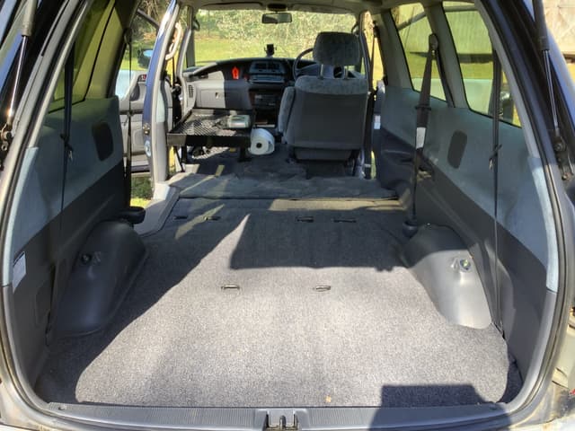 1996 Toyota Estima JDM car for sale — photo 4 of 6