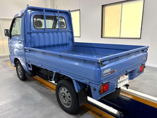 2001 Daihatsu Hijet JDM car for sale — photo 3 of 24