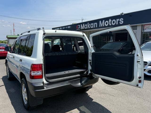 1998 Mitsubishi Pajero JDM car for sale — photo 14 of 20