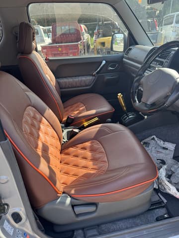 1998 Suzuki Jimny JDM car for sale — photo 14 of 17