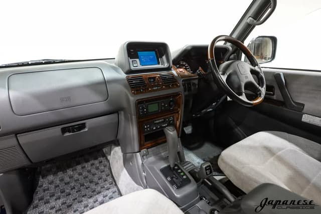 1997 Mitsubishi Pajero JDM car for sale — photo 9 of 25