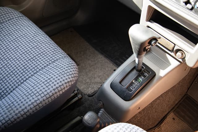 2000 Mitsubishi Pajero Mini JDM car for sale — photo 12 of 15
