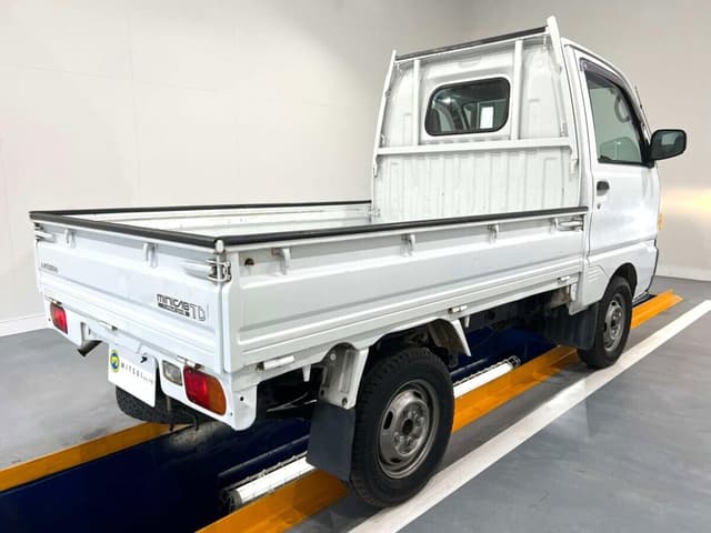 1994 Mitsubishi Minicab JDM car for sale — photo 4 of 24