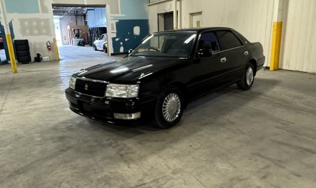 1999 Toyota Crown JDM car for sale — photo 21 of 25