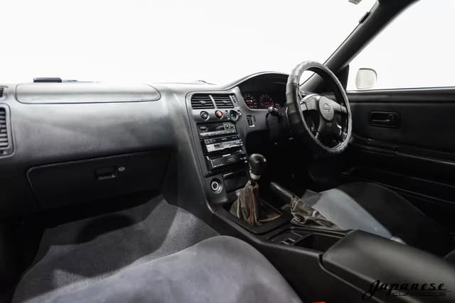 1996 Nissan Skyline JDM car for sale — photo 9 of 25