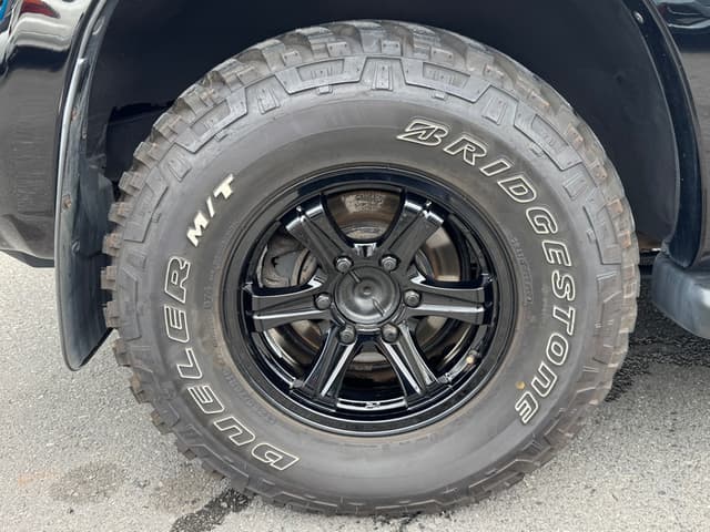 2007 Toyota Hilux Surf JDM car for sale — photo 21 of 25