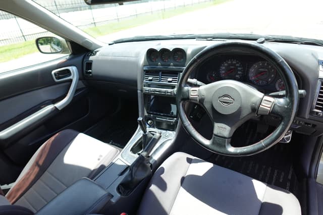 1998 Nissan Skyline JDM car for sale — photo 13 of 19