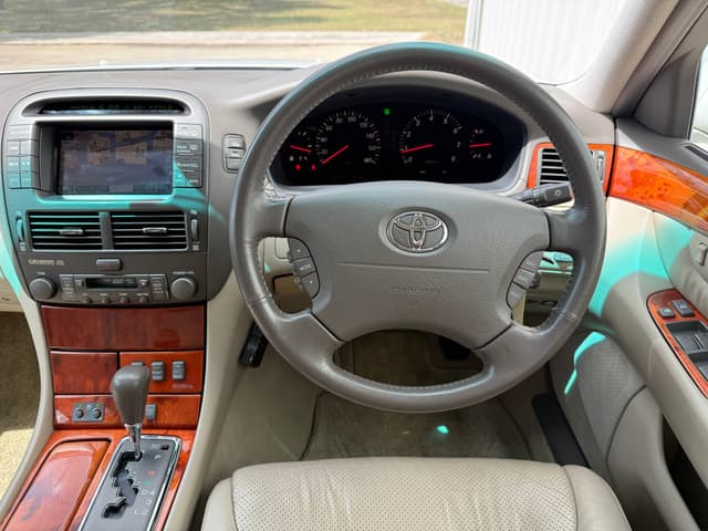2000 Toyota Celsior JDM car for sale — photo 21 of 22