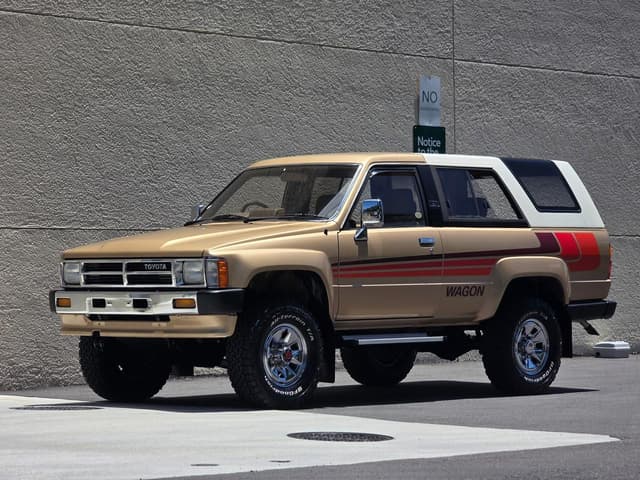 1987 Toyota Hilux Surf JDM car for sale — photo 6 of 25