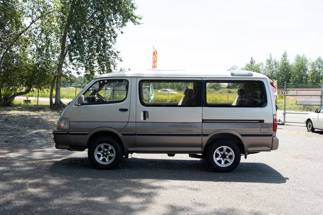 1994 Toyota HiAce JDM car for sale — photo 6 of 14