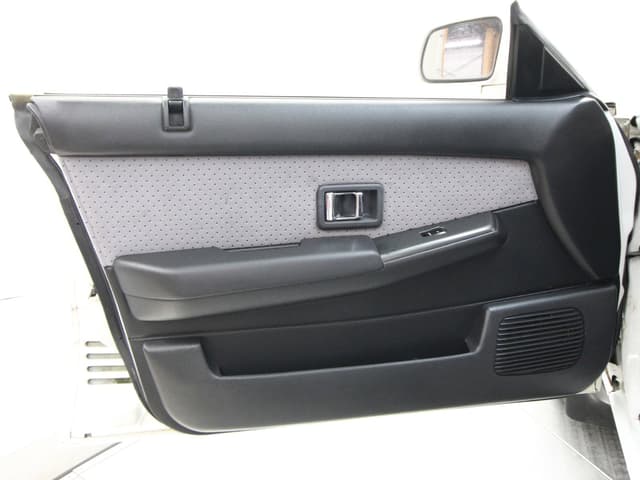 1987 Nissan Bluebird JDM car for sale — photo 20 of 25