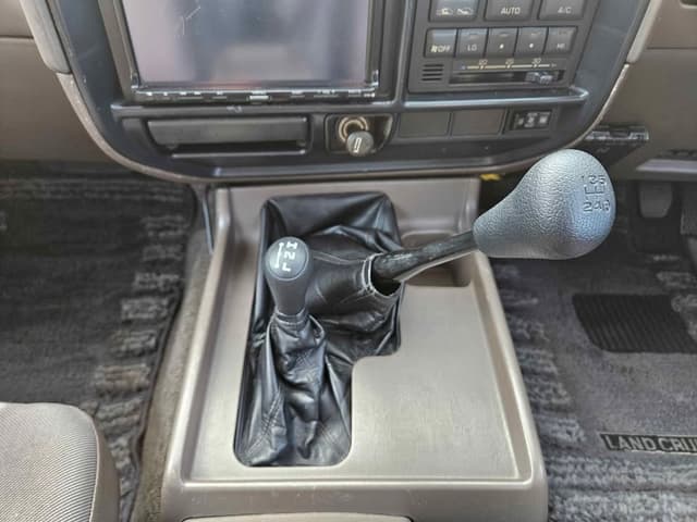 1996 Toyota Land Cruiser JDM car for sale — photo 6 of 17