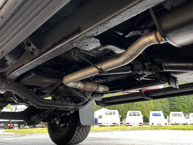 1990 Toyota Hilux JDM car for sale — photo 22 of 25