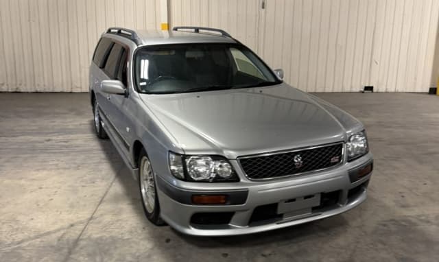 1997 Nissan Stagea JDM car for sale — photo 2 of 25