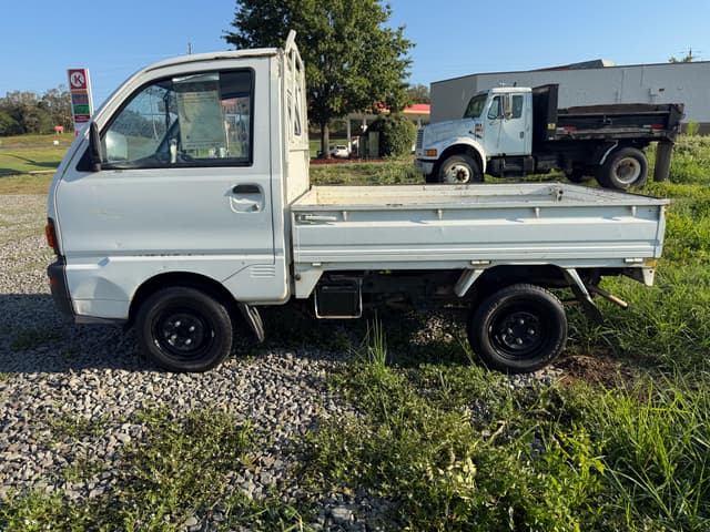 1998 Mitsubishi Minicab JDM car for sale — photo 3 of 9