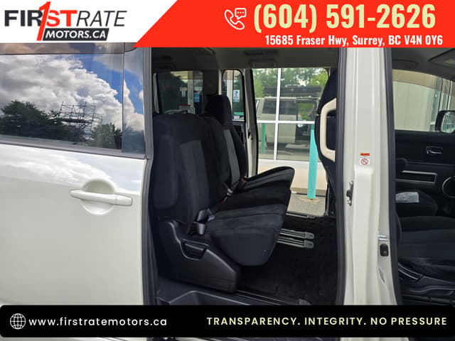 2009 Mitsubishi Delica JDM car for sale — photo 10 of 25