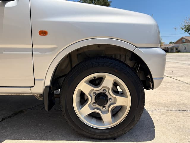 1999 Suzuki Jimny JDM car for sale — photo 10 of 18