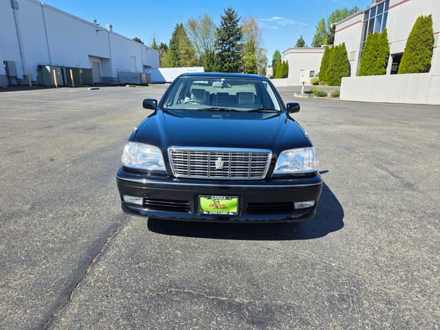 2001 Toyota Crown JDM car for sale — photo 2 of 13