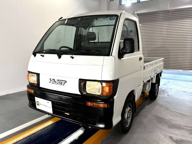 1998 Daihatsu Hijet JDM car for sale — photo 2 of 23