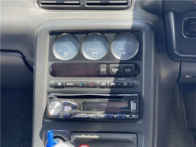 1993 Nissan Skyline JDM car for sale — photo 21 of 25