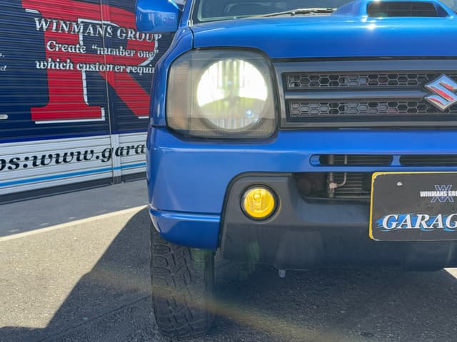 2005 Suzuki Jimny JDM car for sale — photo 18 of 25
