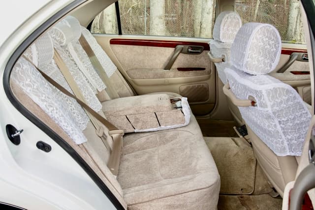 2001 Toyota Majesta JDM car for sale — photo 15 of 19