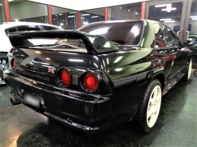 1989 Nissan Skyline JDM car for sale — photo 2 of 10