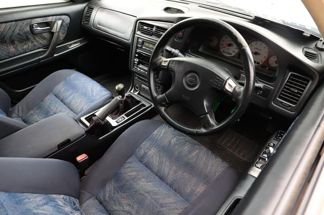 2000 Nissan Stagea JDM car for sale — photo 7 of 25