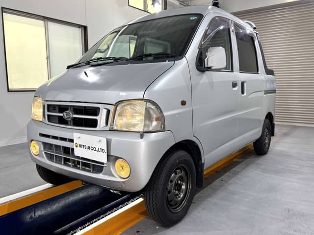 1999 Daihatsu Hijet JDM car for sale — photo 2 of 25