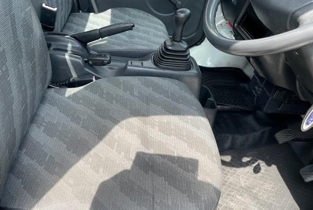 2006 Suzuki Carry JDM car for sale — photo 18 of 20