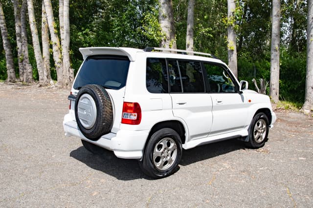 2000 Mitsubishi Pajero JDM car for sale — photo 6 of 10