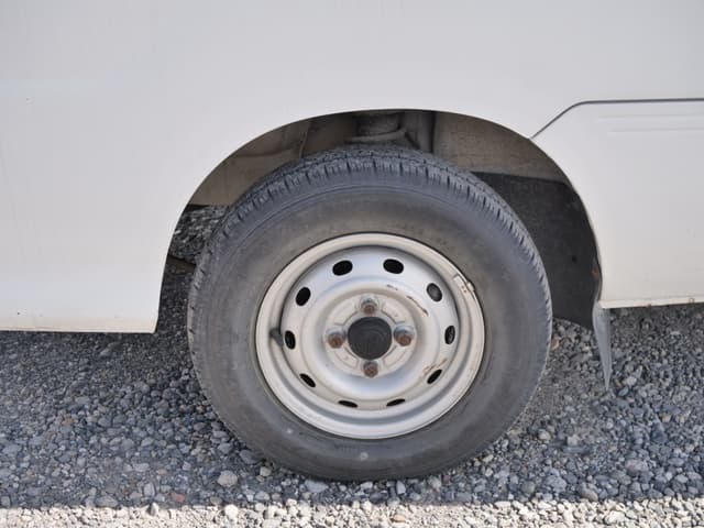 1999 Daihatsu Hijet JDM car for sale — photo 21 of 25