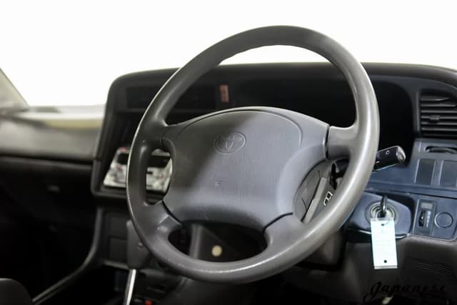 1995 Toyota HiAce JDM car for sale — photo 12 of 25