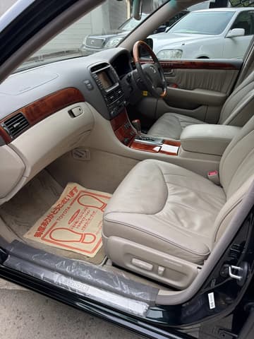 2000 Toyota Celsior JDM car for sale — photo 23 of 25