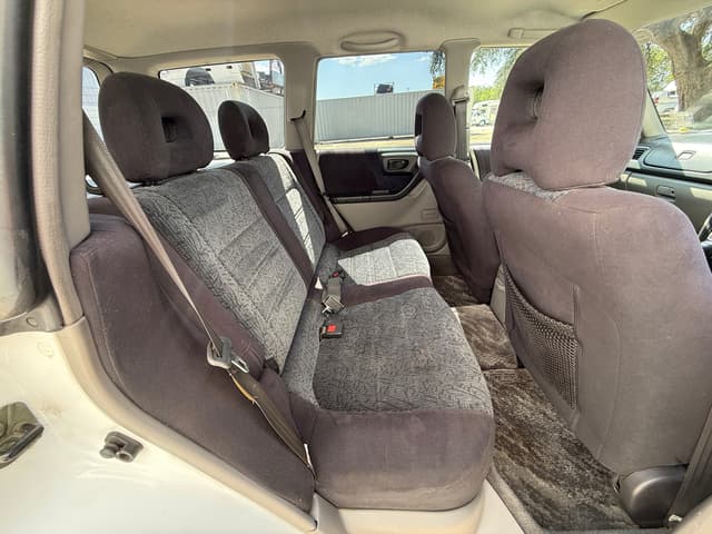 2000 Subaru Forester JDM car for sale — photo 16 of 21
