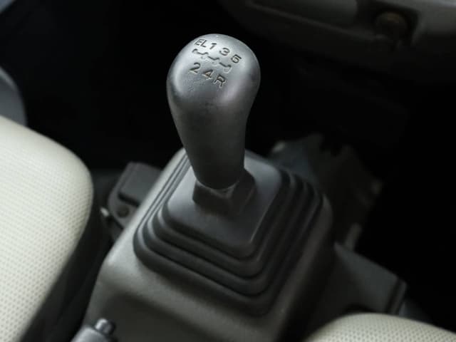 1997 Suzuki Carry JDM car for sale — photo 16 of 25