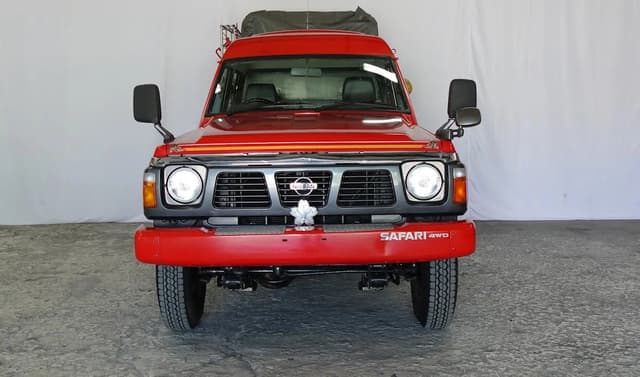 1996 Nissan Safari JDM car for sale — photo 2 of 23