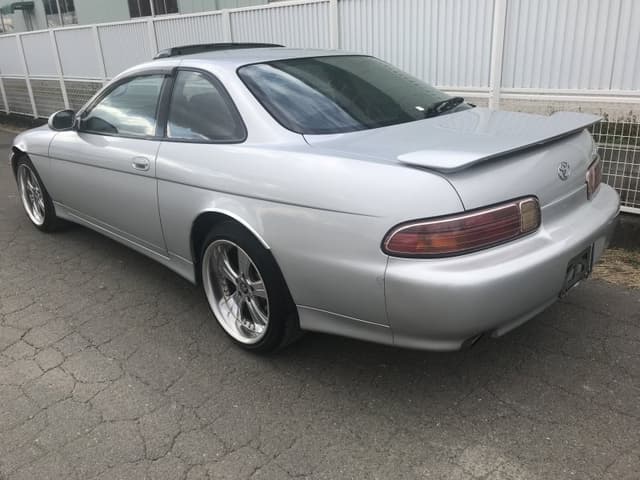 1998 Toyota Soarer JDM car for sale — photo 4 of 5